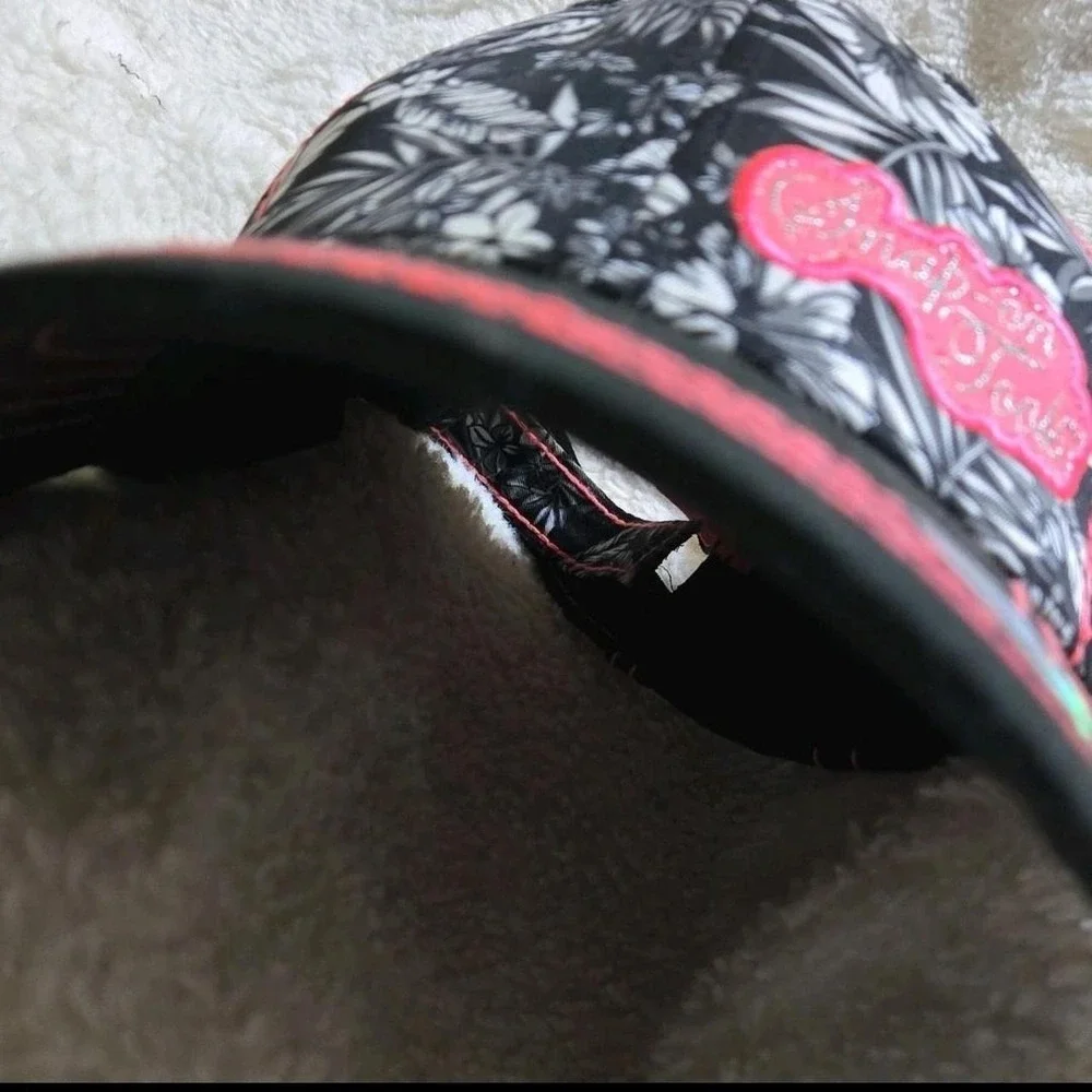 Snap-on Tools ladies cap by Choko